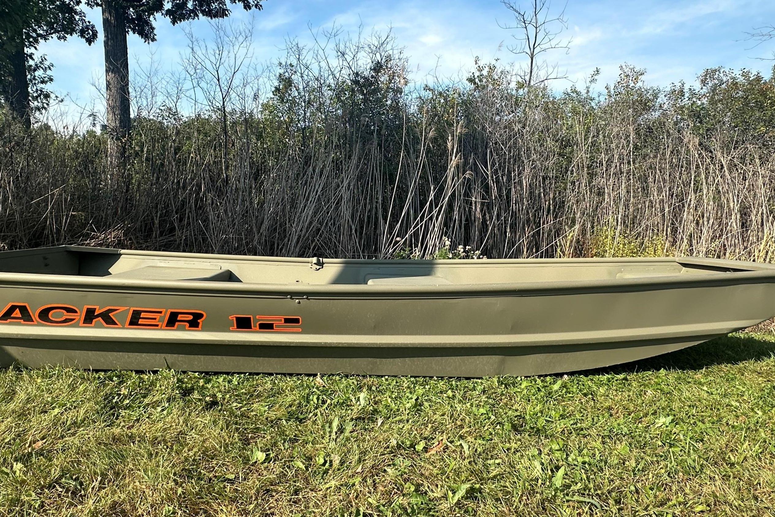 2026 Tracker Grizzly 12 Jon