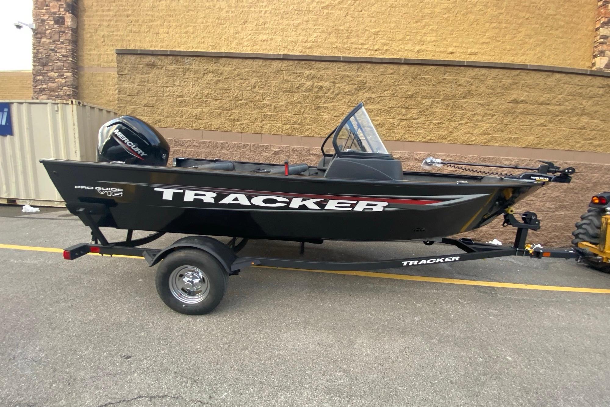2026 Tracker Pro Guide V-16 WT