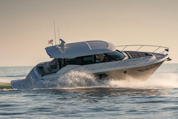 Tiara Yachts C49 Coupe