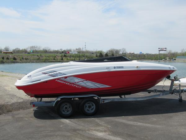 Yamaha Boats 212SS