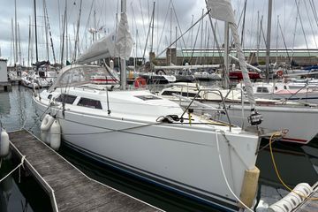 2012 Hanse 325