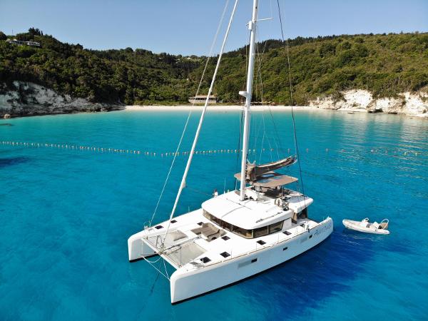 2016 Lagoon 52