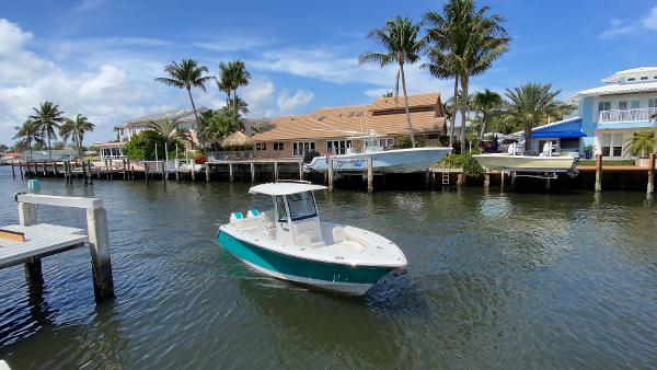 2021 Sea Hunt Ultra 275 SE