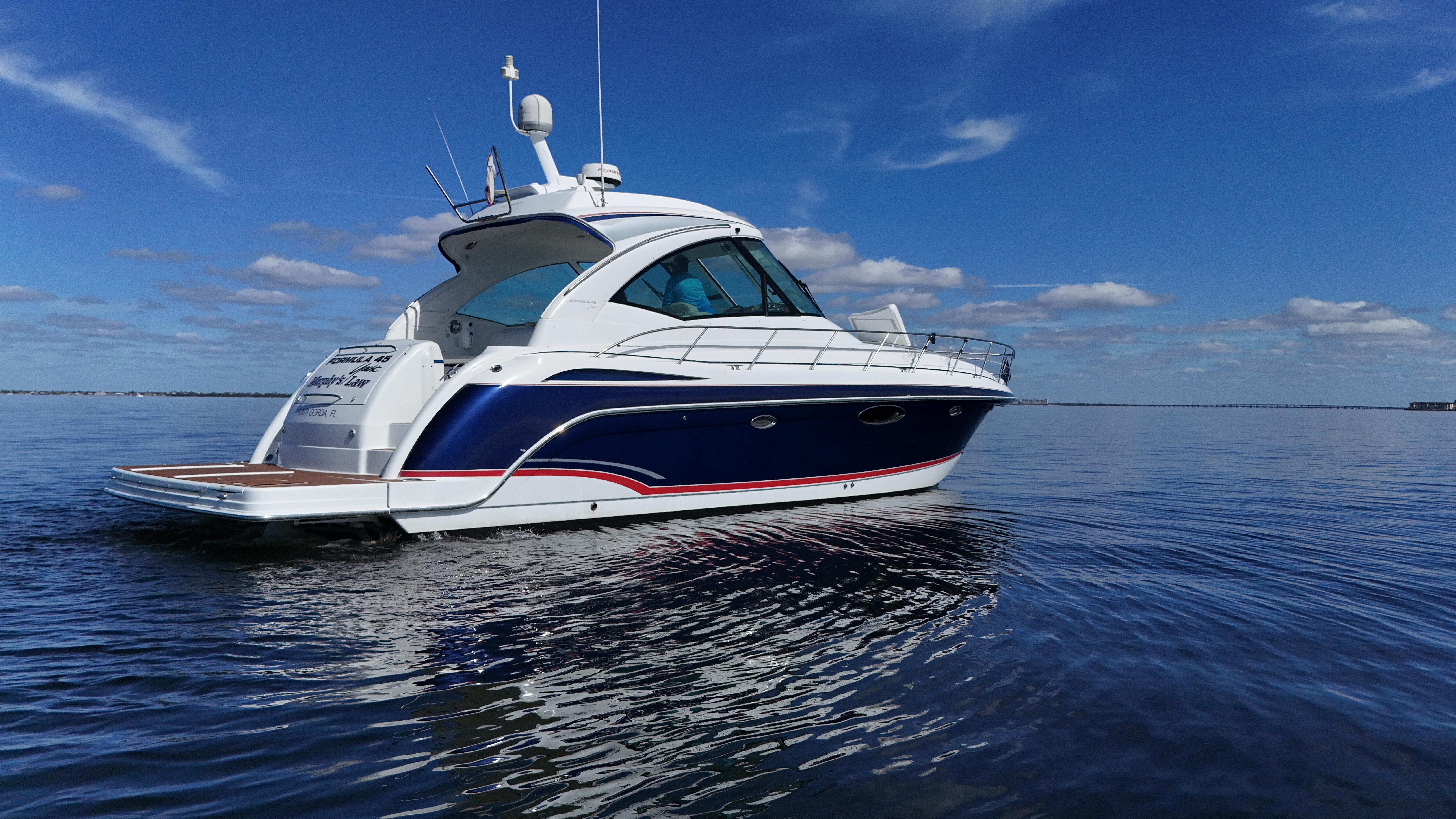 Formula 45 Yacht