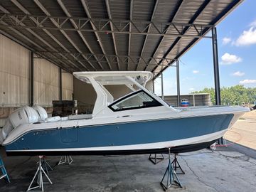 2026 Edgewater 262CX Crossover