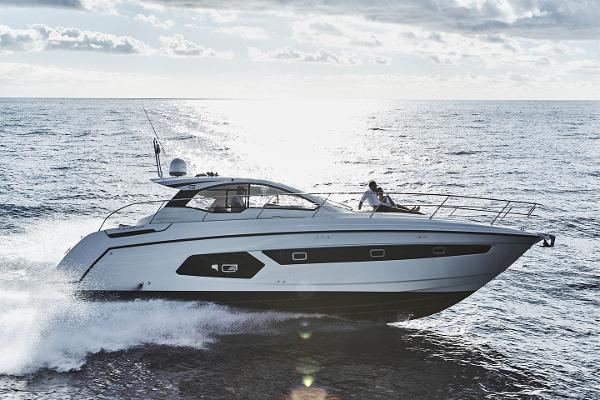 Azimut Atlantis 43 Manufacturer Provided Image