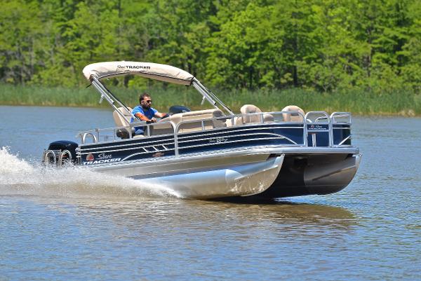 2023 Sun Tracker Fishin' Barge 20 DLX