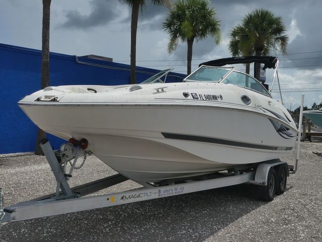 2004 Monterey 233 Explorer