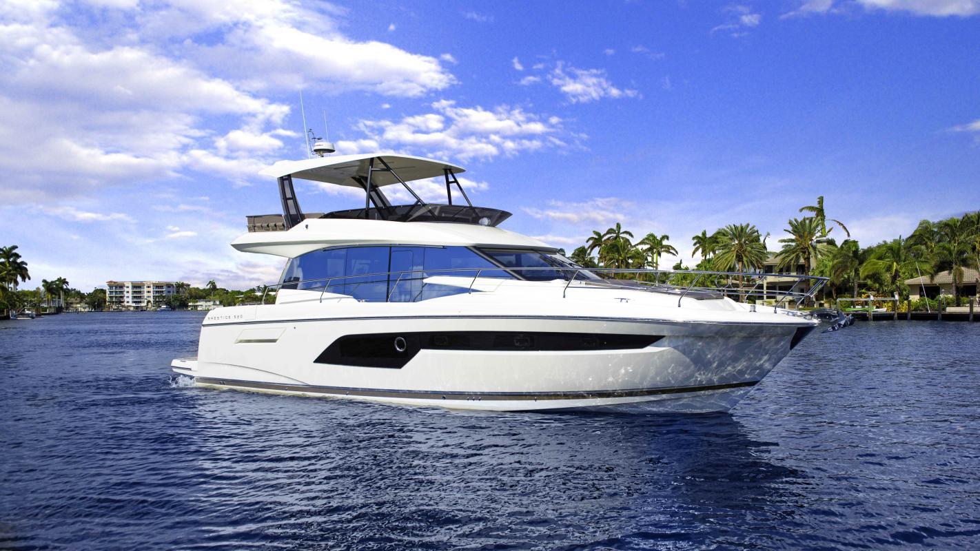 2025 Prestige 520