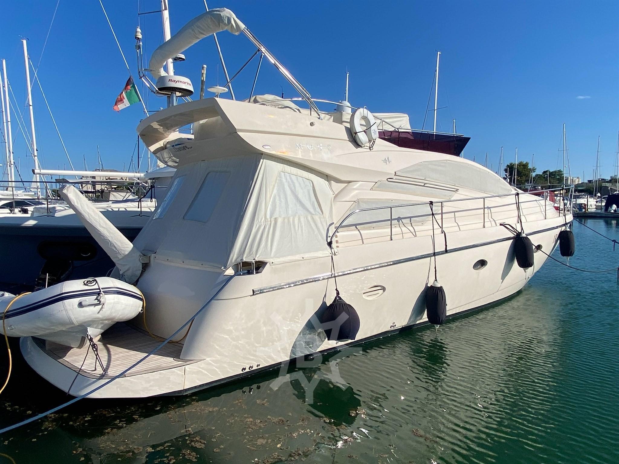 2010 Rodman Muse 44