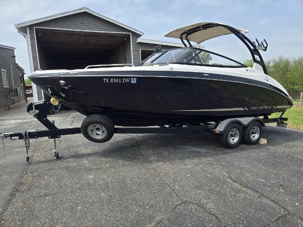 2015 Yamaha Boats 242 Limited S