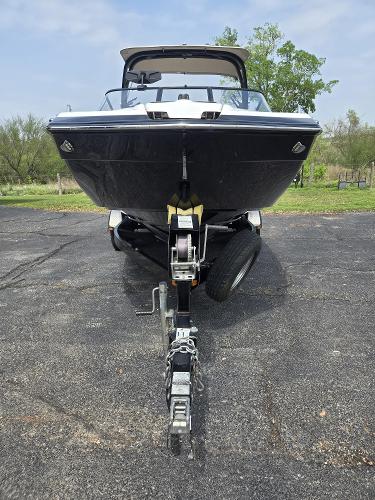 2015 Yamaha Boats 242 Limited S