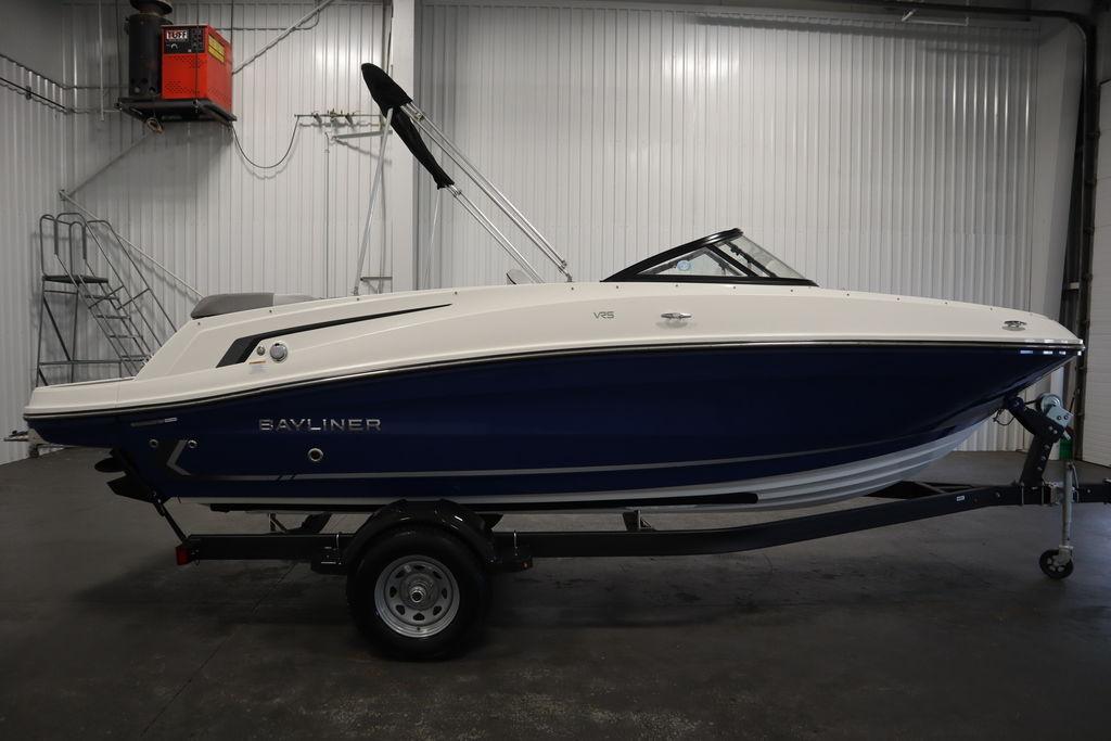 2024 Bayliner VR5 Bowrider