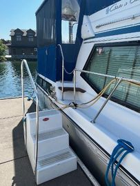 1989 Chris-Craft 372