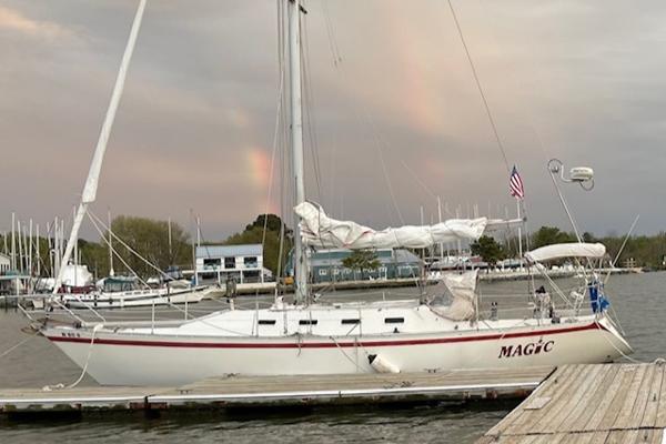 1983 Canadian Sailcraft 36