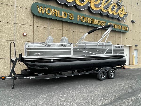 2024 Ranger Reata 220FC