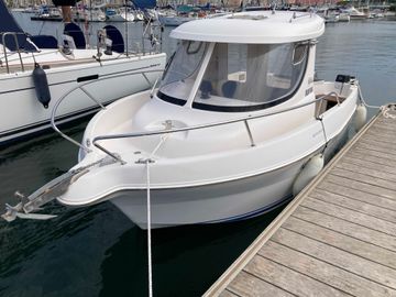2008 Quicksilver 580 Pilothouse