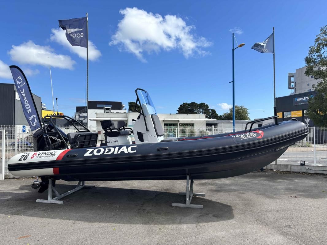 2024 Zodiac Pro 7