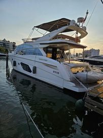 2014 Absolute 52 FLY