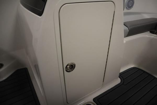 2024 Bayliner VR4 BOWRIDER