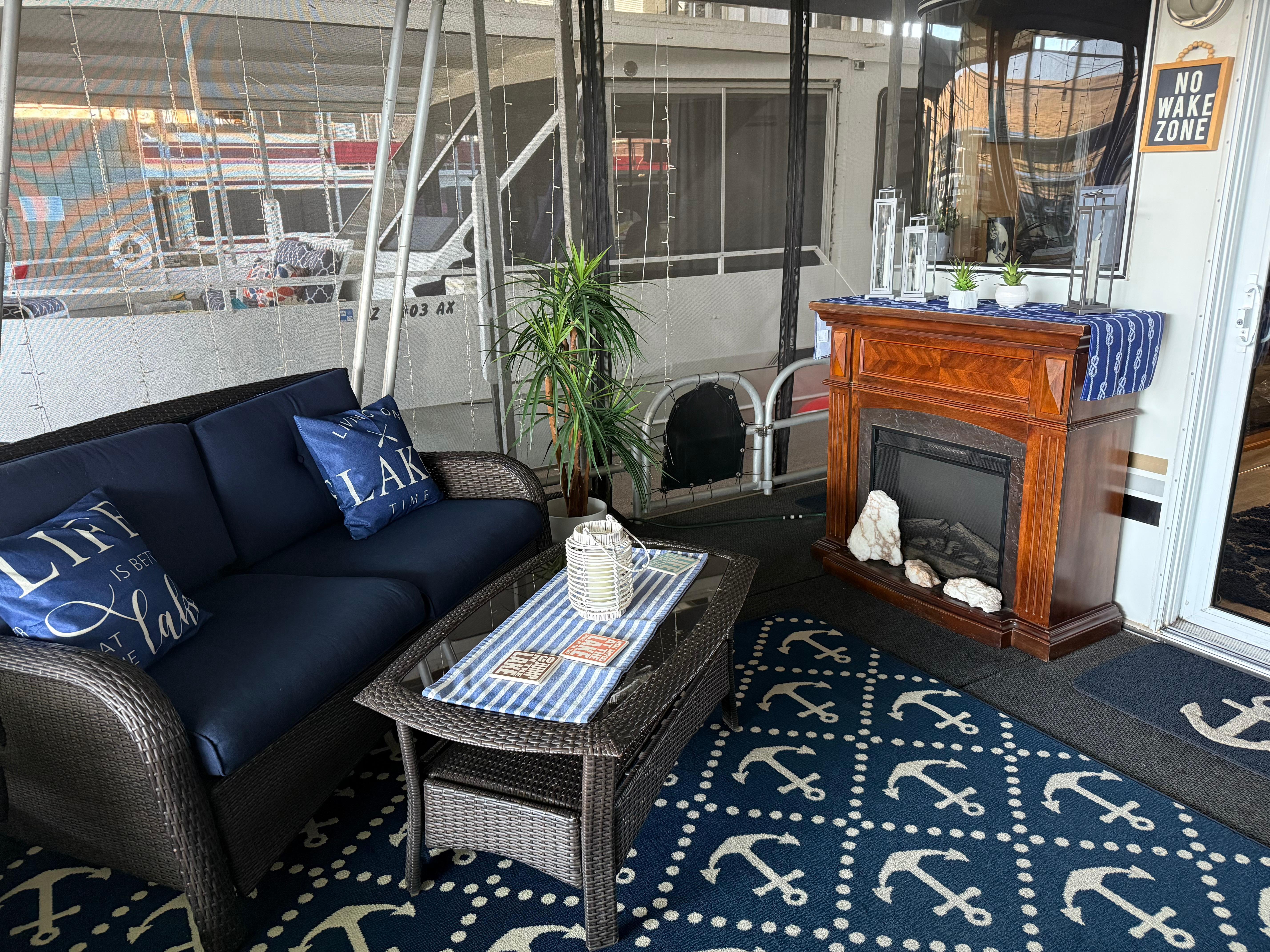 2008 Lakeview Houseboat