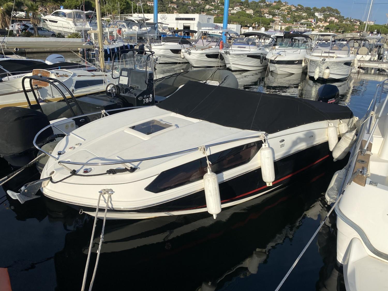 2019 Bayliner VR6 Cuddy