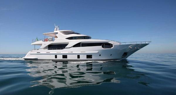 2013 Benetti Delfino 93