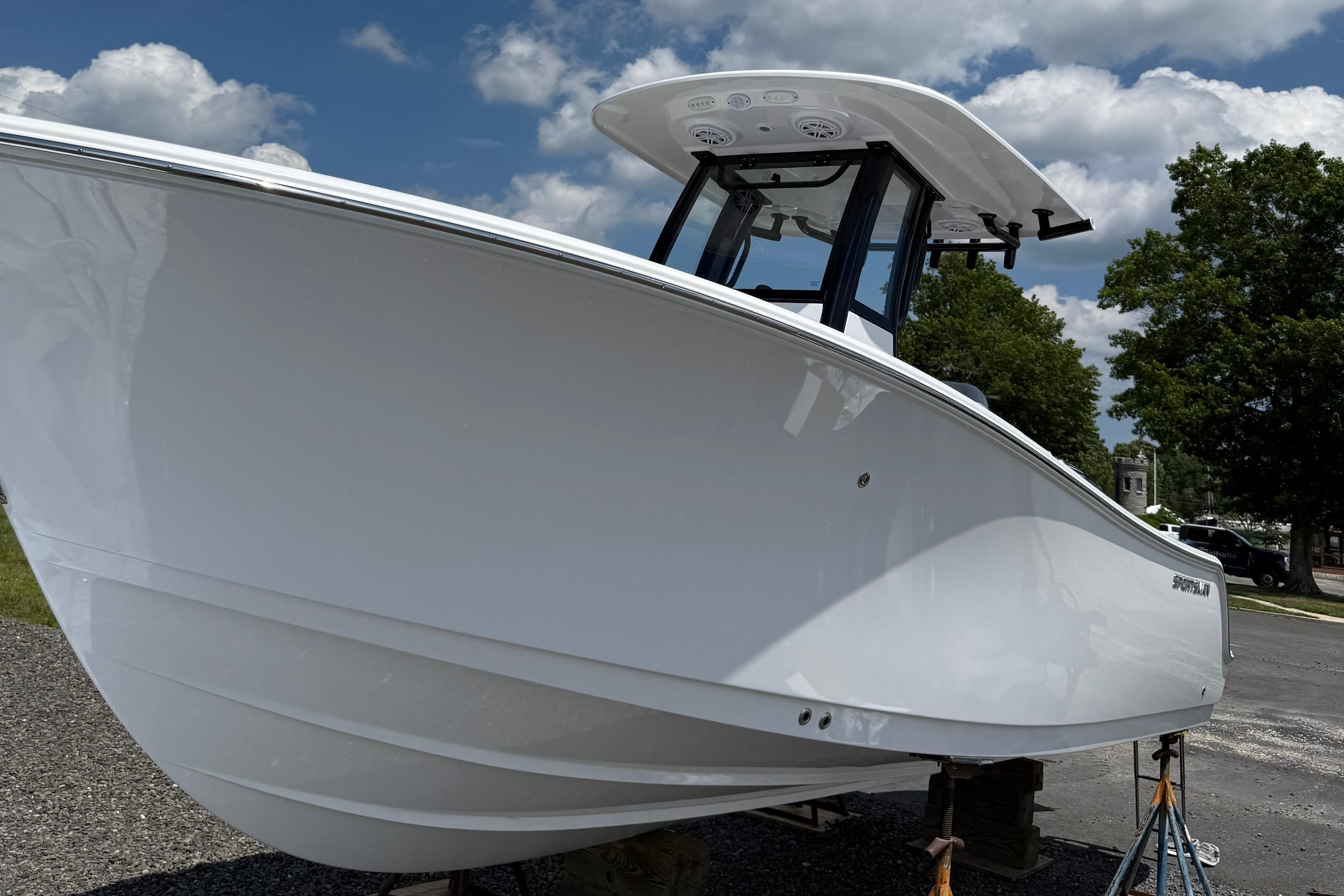 2026 Sportsman Open 232 Center Console