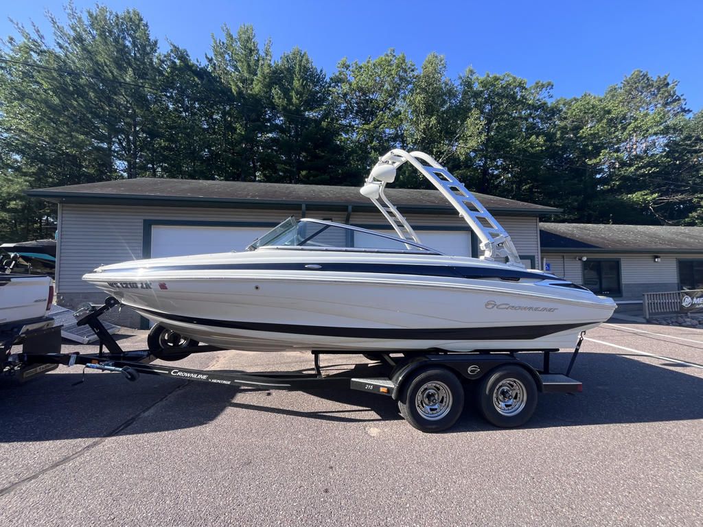 2018 Crownline 215SS