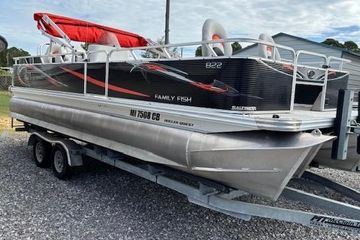 2021 Apex Marine 822 Angler Quest Family Fish