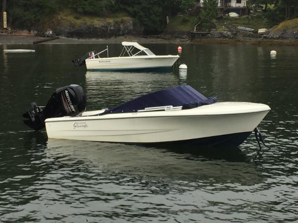 2010 Hourston Glascraft Runabout