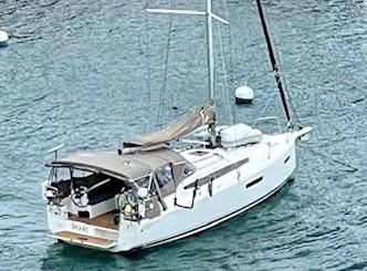 2023 Jeanneau 380