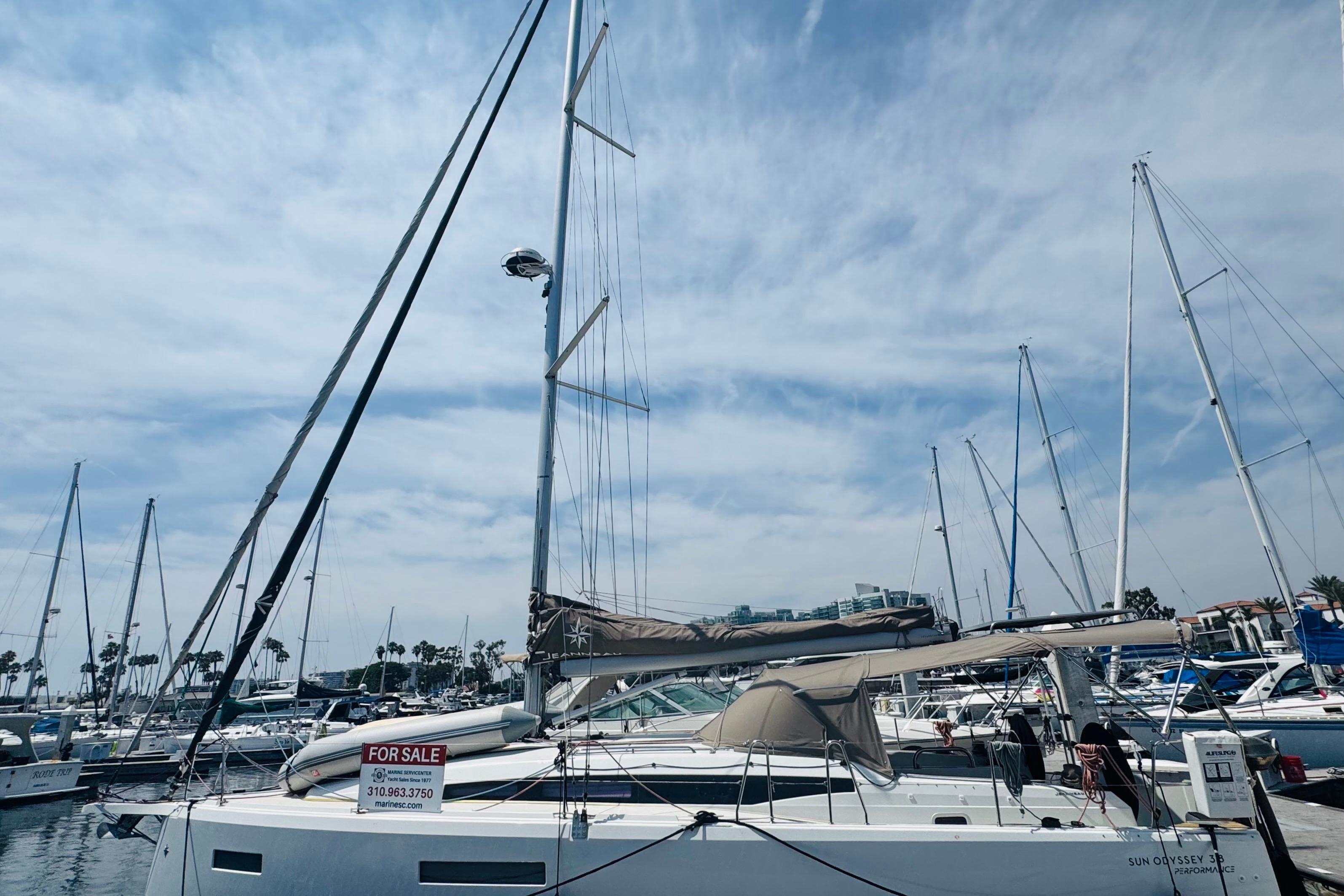 2023 Jeanneau 380