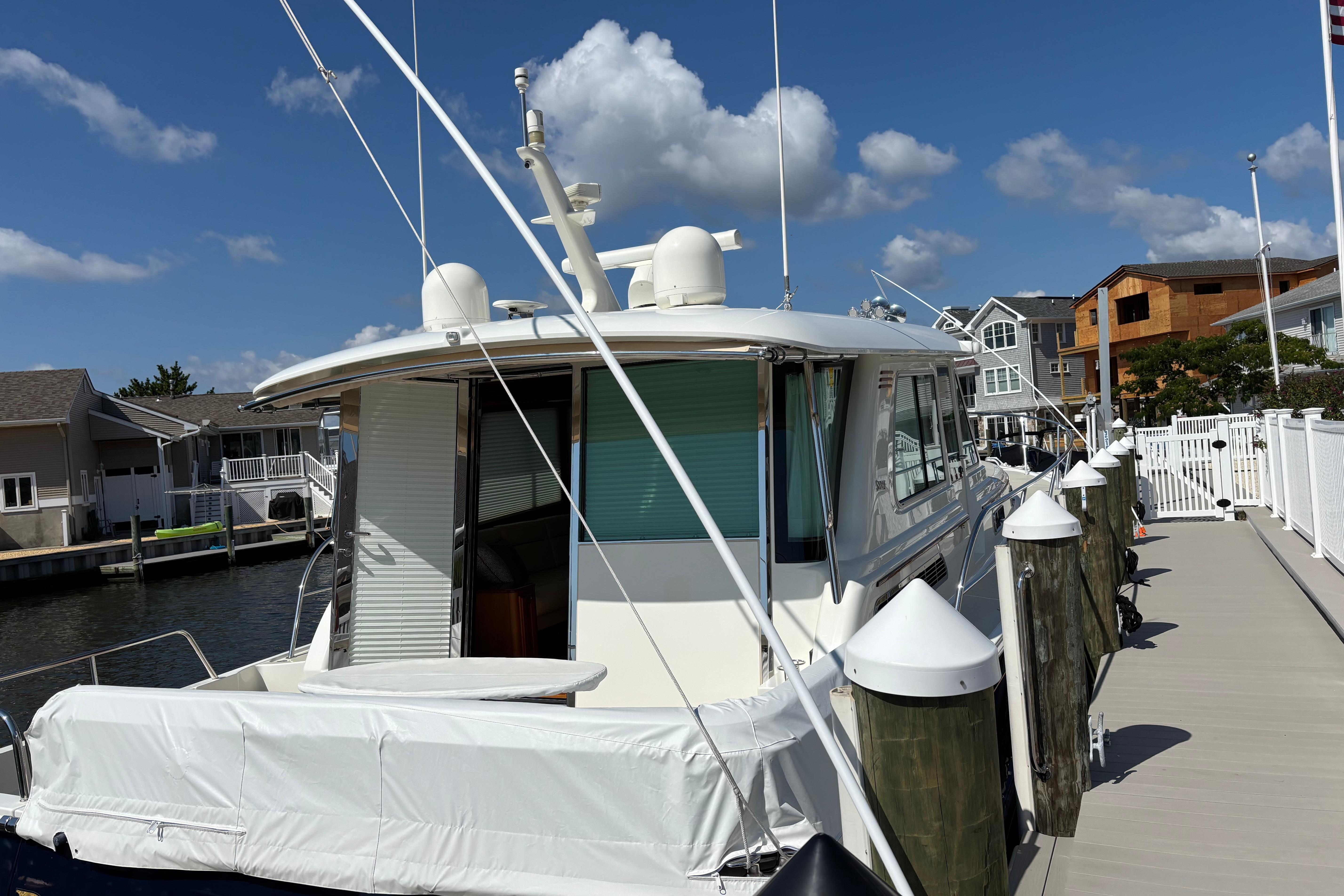 2021 Sabre 48 Salon Express