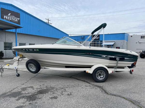 2005 Sea Ray 185 Sport