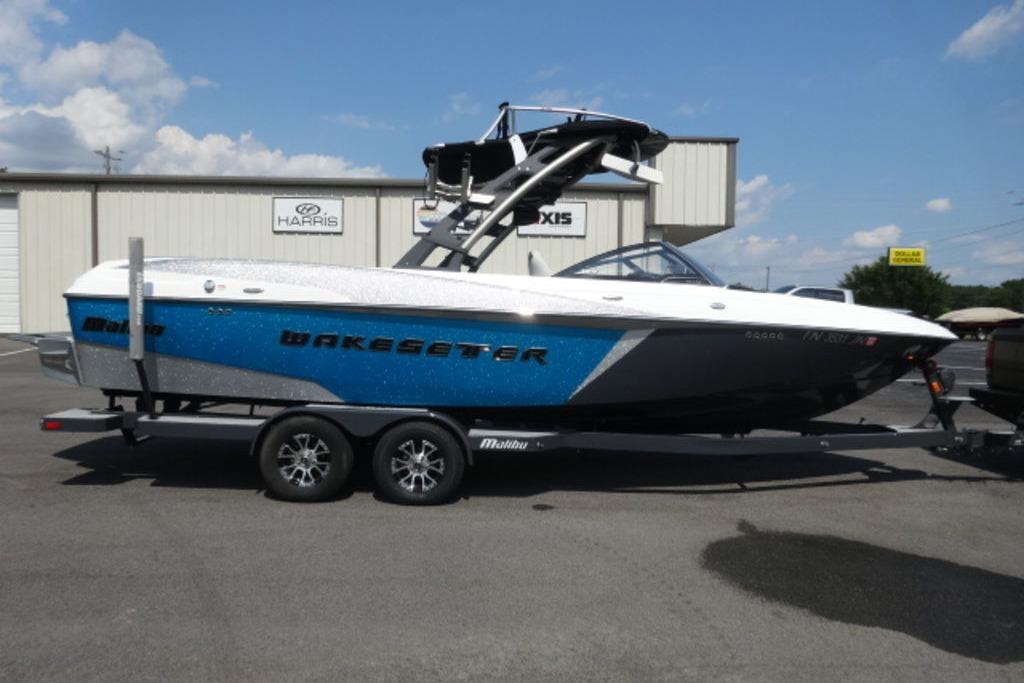 2016 Malibu 25 LSV