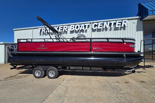 Regency 250 DL3 2023 Regency 250 DL3 pontoon boat at Tracker Boat Center.