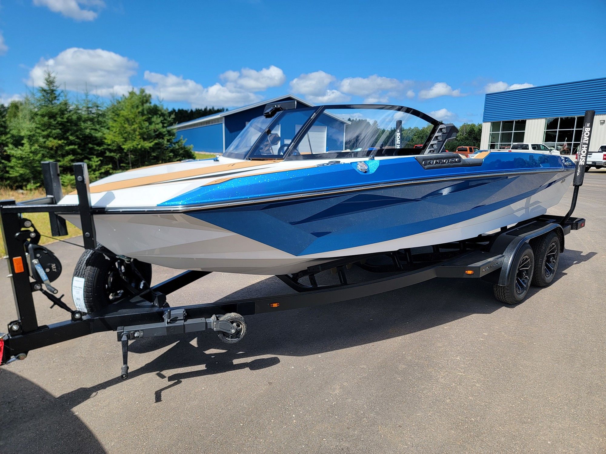 2025 Nautique Ski Closed Bow