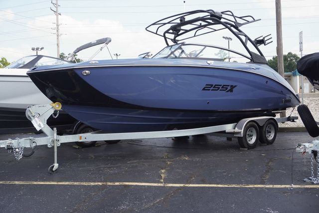 Yamaha Boats 255XE