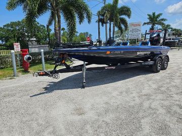 2023 Phoenix 721 Pro XP