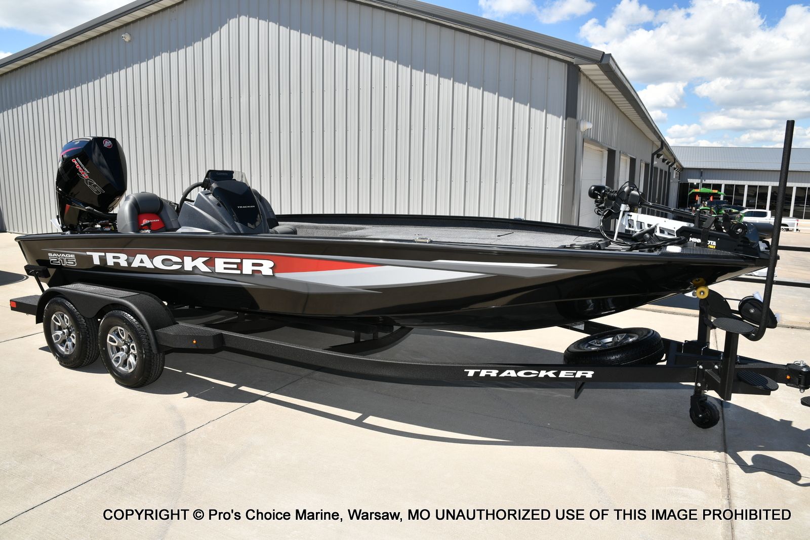 2025 Tracker Savage 215 Big Catch Package w/225HP Mercury Pro-XS