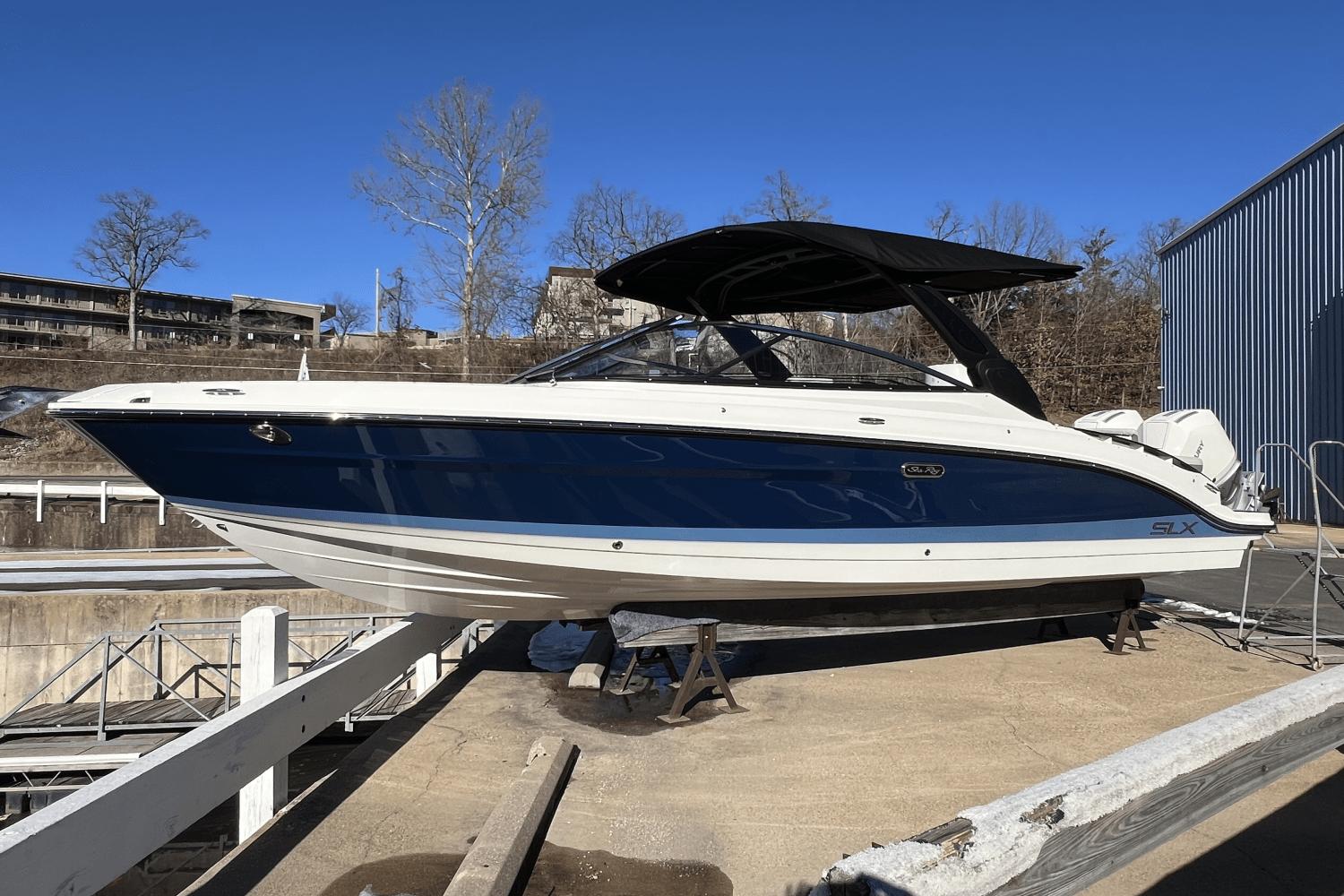 2025 Sea Ray SLX 280