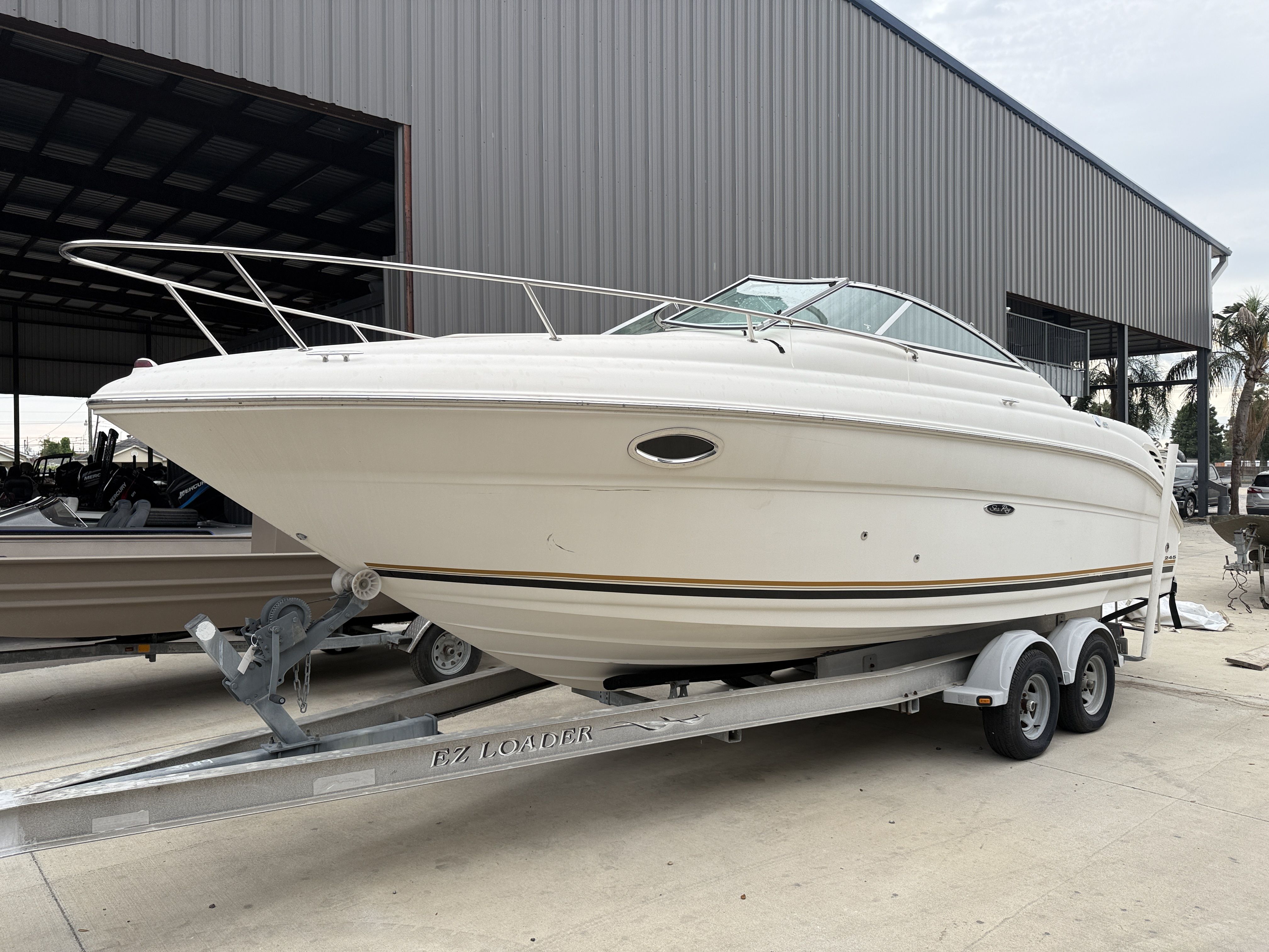 2005 Sea Ray 245 Weekender