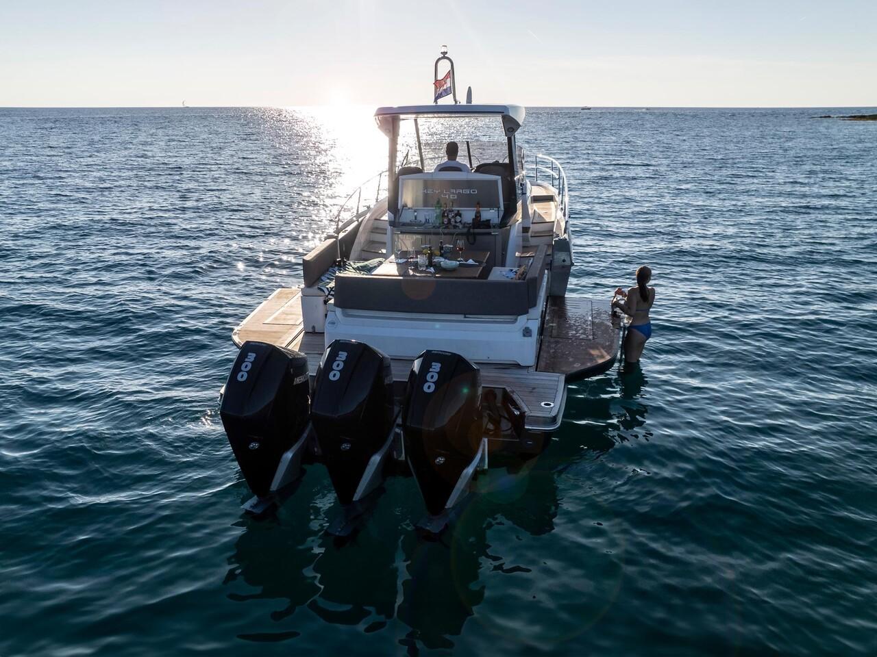 2022 Sessa Marine Key Largo 40