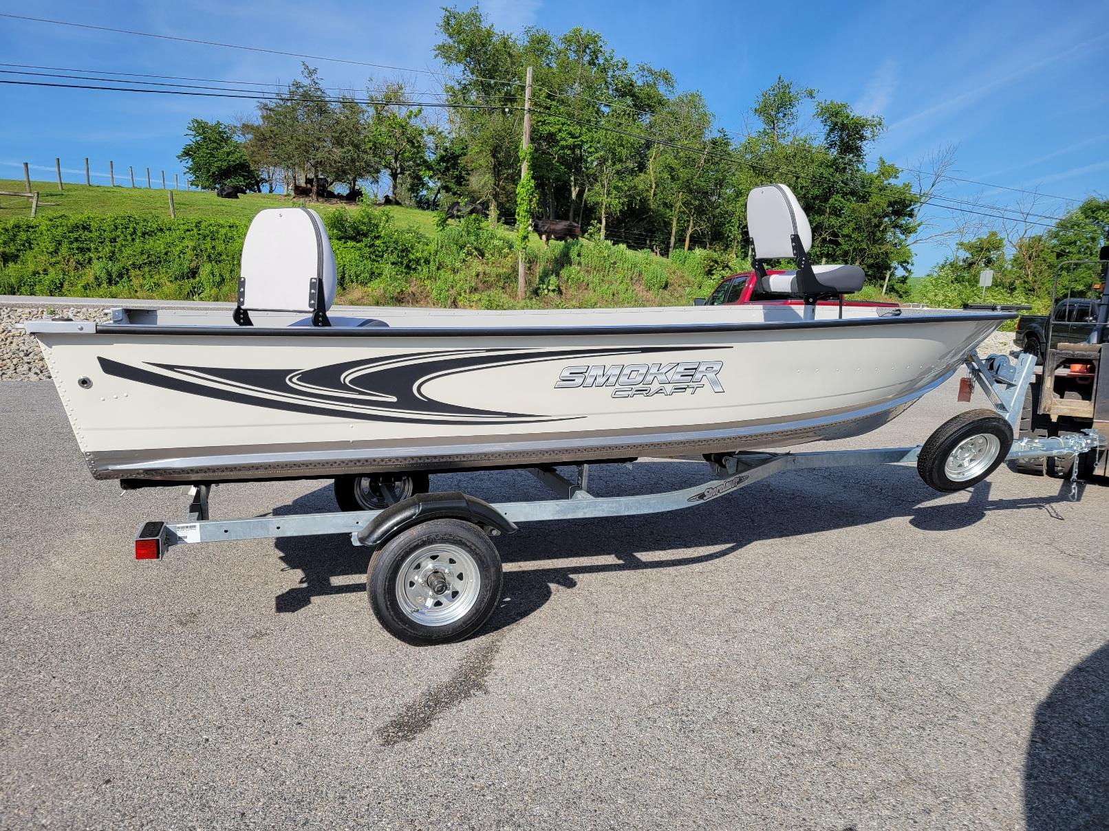2025 Smoker Craft 16' Angler Patriot Tiller fishing boat. (In stock!)