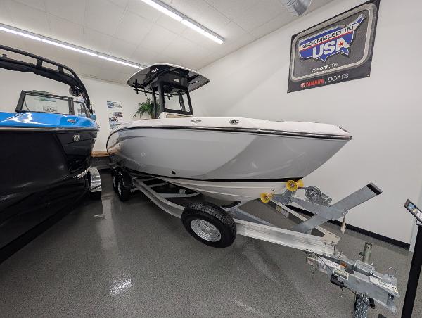 Yamaha Boats 255 FSH Sport H 2024 Yamaha Boats 255 FSH Sport H on trailer in showroom, assembled in USA.