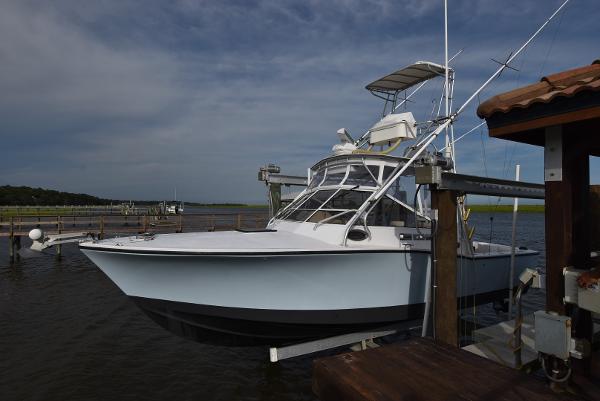 2001 Carolina Classic Express with Marlin Tower