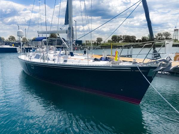 1999 Hylas 54
