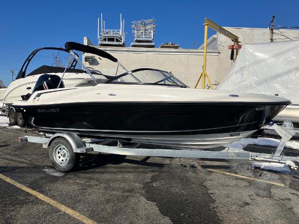 2024 Bayliner VR4 Bowrider OB