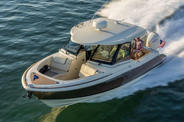 Chris-Craft Calypso 32 Manufacturer Provided Image